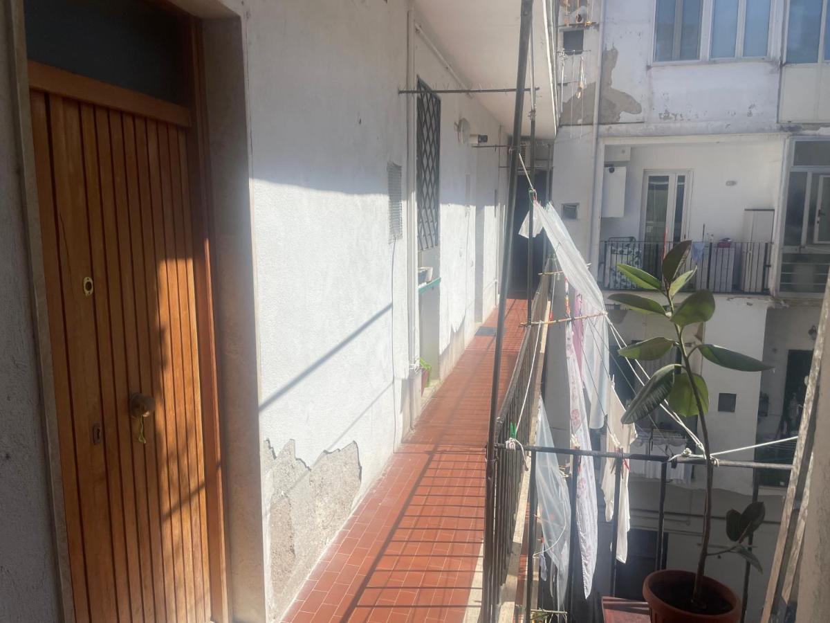 Be Your Home - Grazioso Monolocale Tra Porto E Stazione Civitavecchia Exterior photo